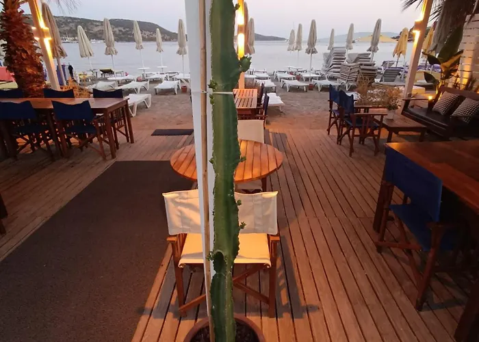 Uzhan Ξενοδοχείο 2*