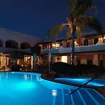 Uzhan Hotel